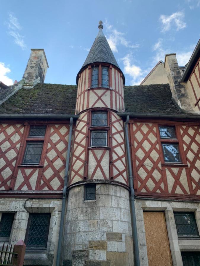 Le Petit Chateau Du Docteur Cambournac Bourges Exterior foto